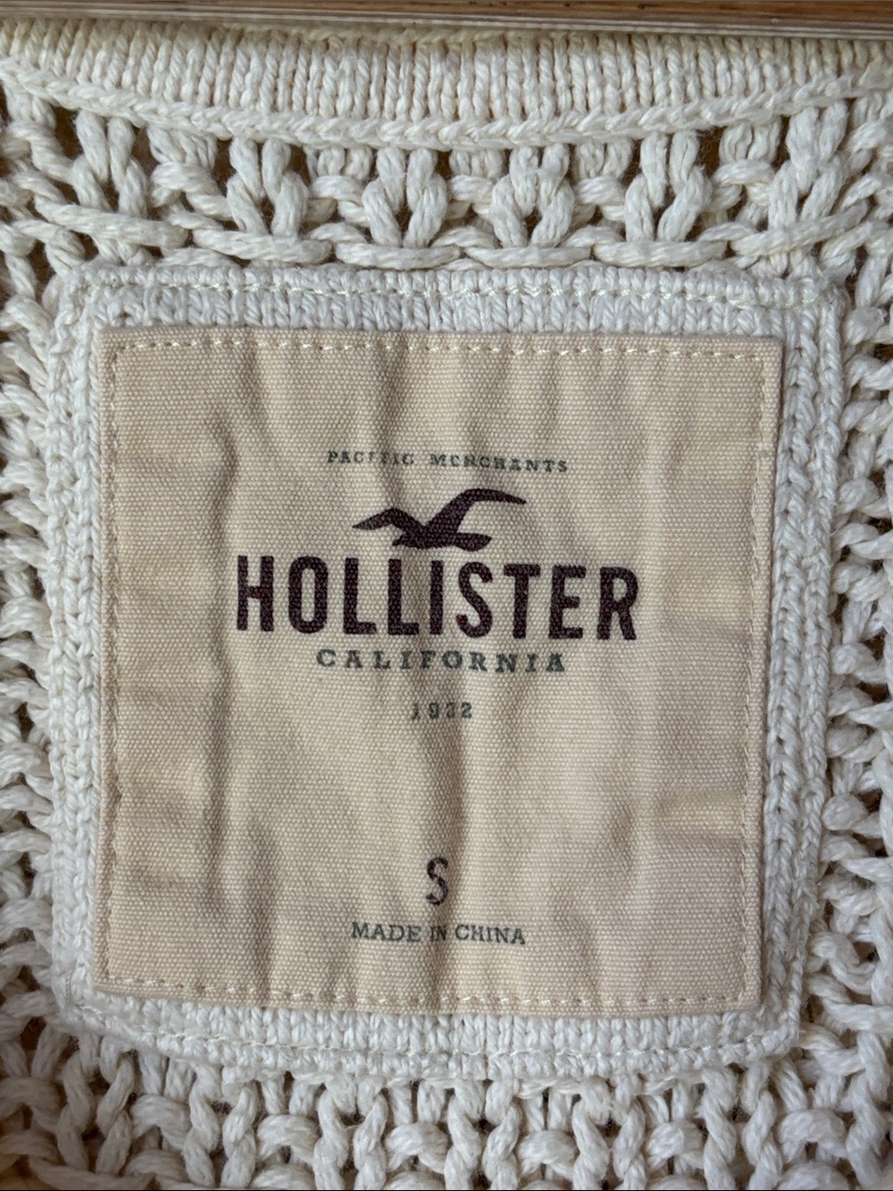 HOLLISTER Y2K SHORT SLEEVE HOODED SWEATER - Picture 4 of 8
